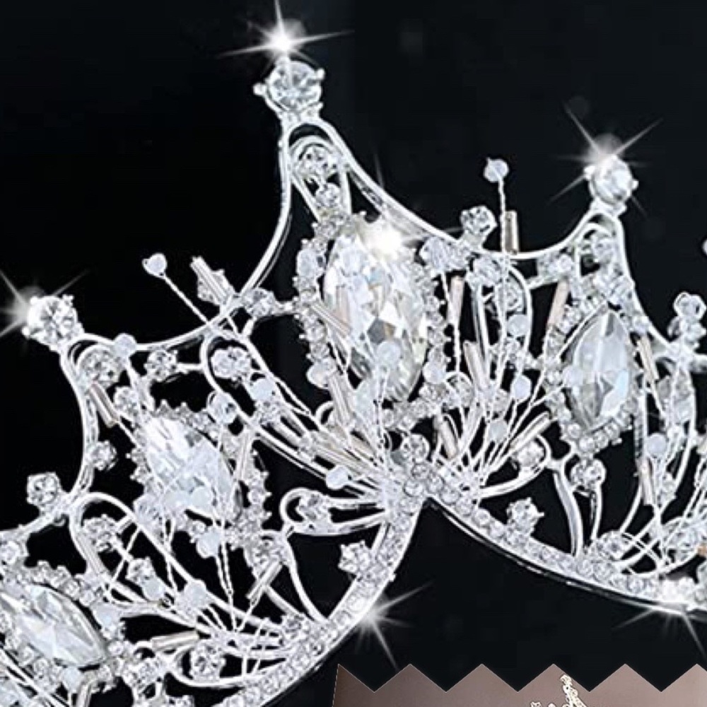 Crystal Wedding Tiara Crown - Picture 12 of 12